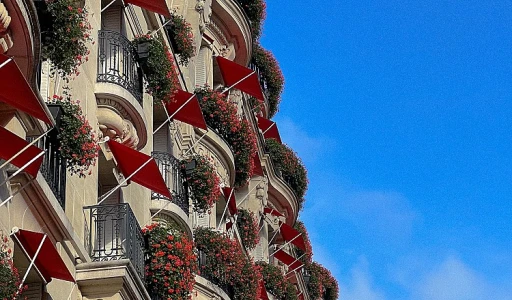 Czy najnowsze trendy wellness w paryskich hotelach definiują nowy wymiar luksusu?